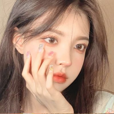 小清新女生可爱动人的头像(38张)
