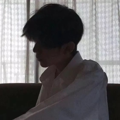 一眼就沦陷的男友力爆棚的男生头像(优选36张)