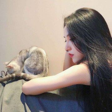 女人最适合的抖音头像40岁左右(共16张)