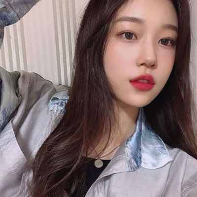 女人最适合的抖音头像40岁左右(共16张)