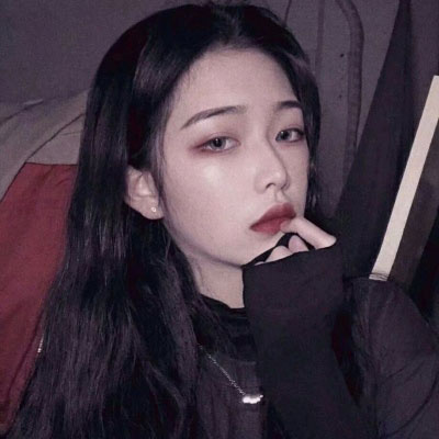 女人最适合的抖音头像40岁左右(共16张)