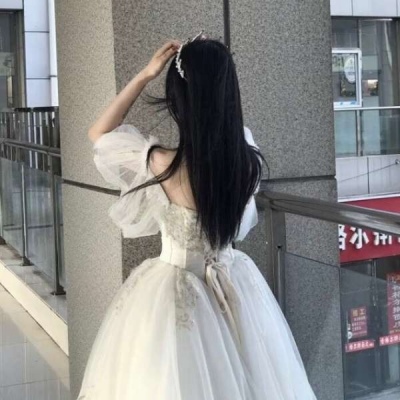 女人最适合的抖音头像背影(24张)