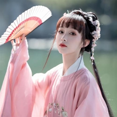 让男生看一眼就心动的女生头像(优选24张)