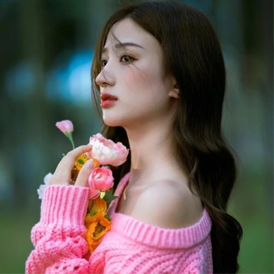 2023最新微信头像女(精选24张)