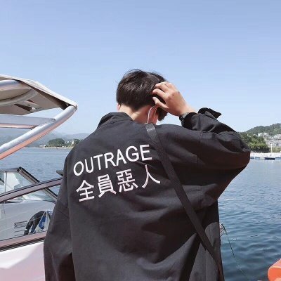 帅哥背影头像阳光(优选24张)