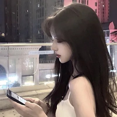 2023微信头像个性女生(26张)