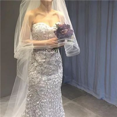 2023美女微信头像(精选22张)