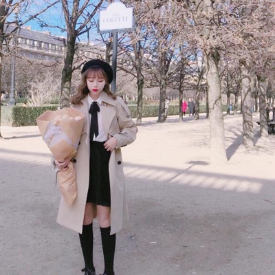 2023美女微信头像(精选22张)
