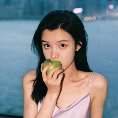 2024品味高级的女生头像(精选24张)