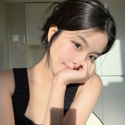 笑容超治愈的女生头像图片(优选24张)