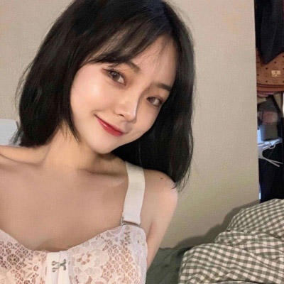 笑容超治愈的女生头像图片(优选24张)