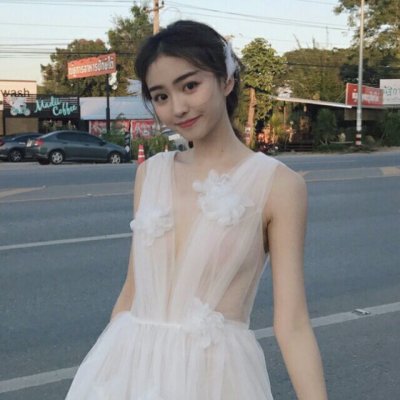 笑容超治愈的女生头像图片(优选24张)