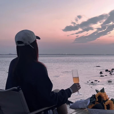 1823微信头像背影(精选20张)