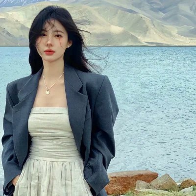 2023微信最火的头像女生(优选18张)