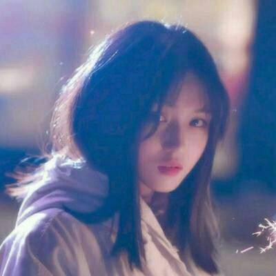 俏皮可爱的元气少女高清头像(共20张)