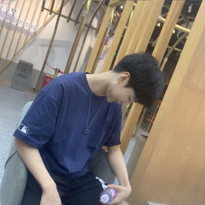很有魅力的阳光男生好看的头像(精选24张)
