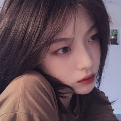 气质型长发女生好看的头像(共22张)