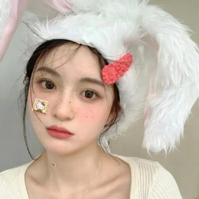 气质型长发女生好看的头像(共22张)
