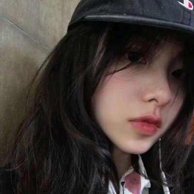气质型长发女生好看的头像(共22张)