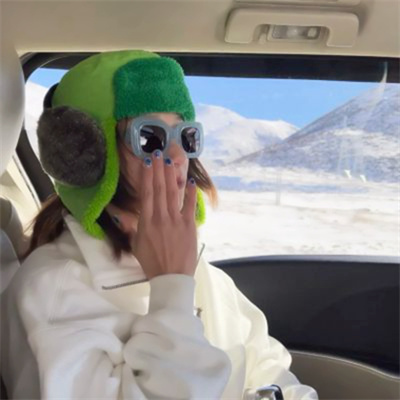 邻家风格可爱非主流女生头像(共24张)