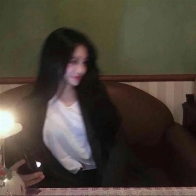 2024有气质有有韵味的女生头像(精选16张)