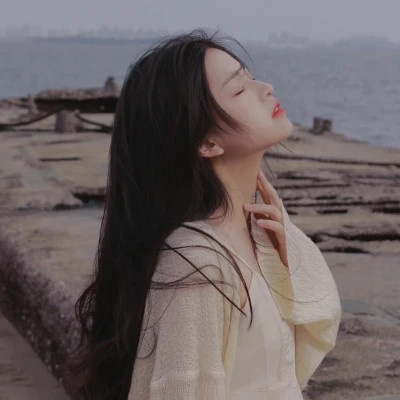 微信正式一点的头像女生(16张)