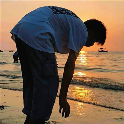2024最流行的抖音情侣头像(共16张)