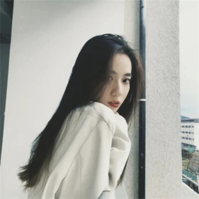 2024年最火女生的头像(优选16张)