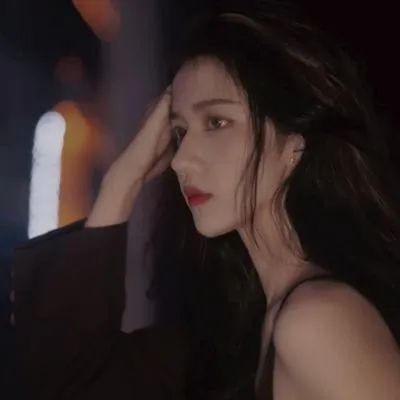 高冷范女生头像(共16张)