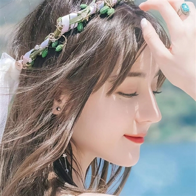 小众高级气质女生真人头像图片动漫(16张)