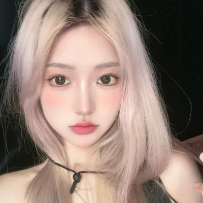 小众高级感女生头像图片(16张)