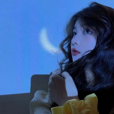 小众高级感女生头像图片(16张)