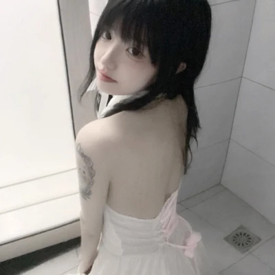 小众高级感女生头像图片(16张)