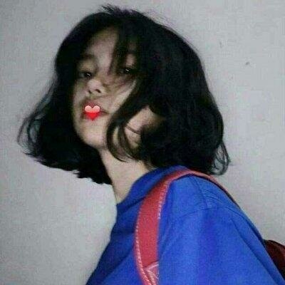 高清蓝色系女生头像(精选16张)