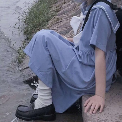 高清蓝色系女生头像(精选16张)