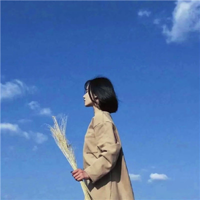 治愈系蓝色风格女生头像图片(精选16张)