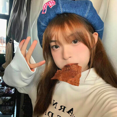 2024女生头像时尚潮流(精选16张)