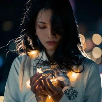 一看就让人心疼的女生头像(共16张)
