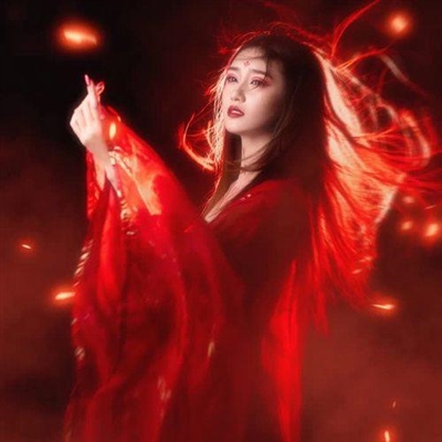 一看就让人心疼的女生头像(共16张)