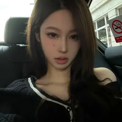 2024最流行的头像女(优选16张)