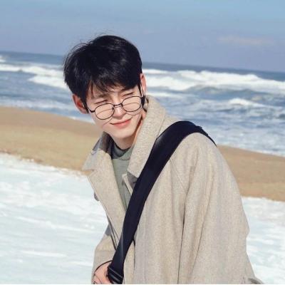很有个性的男生头像(精选16张)