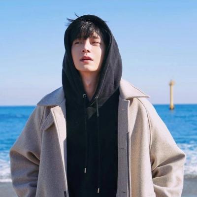 很有个性的男生头像(精选16张)