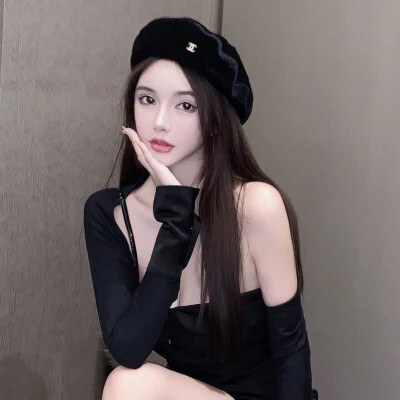 2024年最流行的女生头像(共16张)