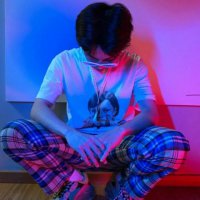 抖音里最火的2024头像男(共16张)