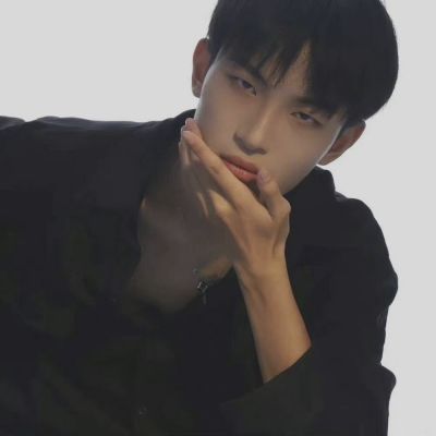 适合95后男生微信头像(16张)