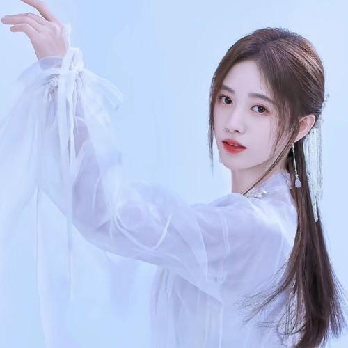 2024年快手最火的头像图片女生(优选16张)
