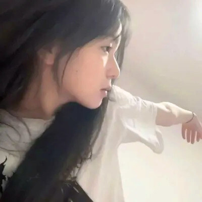 2024流行头像最新款图片女(优选16张)