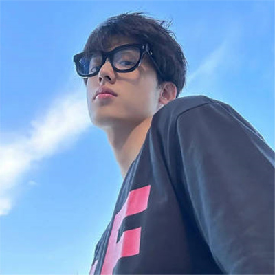 陌陌最有吸引力的男士头像(精选16张)