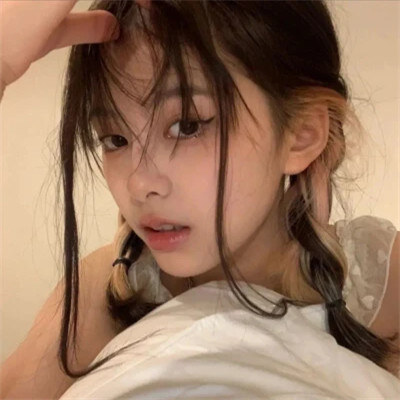 2024年最火微信头像女生唯美(共16张)