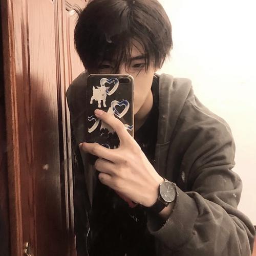 适合五十岁男人的微信头像图片(优选12张)
